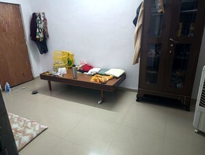 Bedroom in 1 RK Apartment at Jivraj Park – for Rent