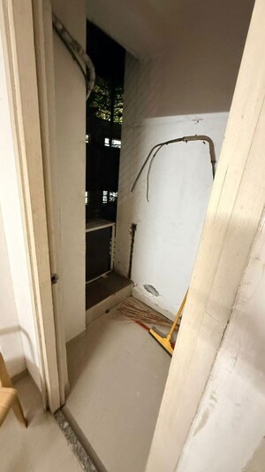 Bathroom in 2 BHK Apartment at Shyam Elegance, Jodhpur – for Rent