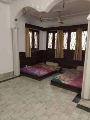 2 BHK Builder Floor For Rent in Sarita Vihar