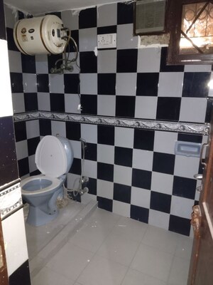 Team Area in 2 BHK Builder Floor at Sarita Vihar – for Rent