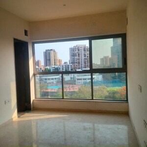 Room in 2 BHK Apartment at Sheth 72 West, Andheri West – for Sale