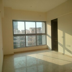 Room in 4 BHK Apartment at Sheth 72 West, Andheri West – for Sale
