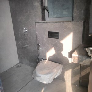 Bathroom in 4 BHK Apartment at Sheth 72 West, Andheri West – for Sale