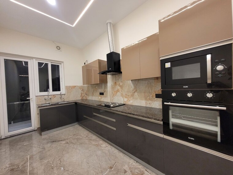 Kitchen, omaxe-new-chandigarh 6+ Bedroom 9700 Sq.Ft. Independent House In North Mullanpur Chandigarh 10395935