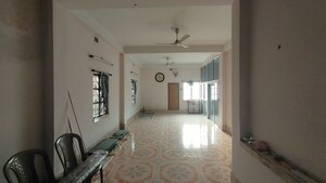 Room in 6+ BHK Independent House at Behala – for Sale