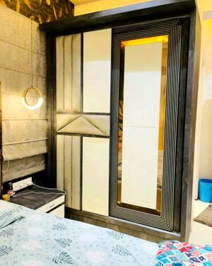 Room in 4 BHK Apartment at Runwal Anthurium, Mulund West – for Sale