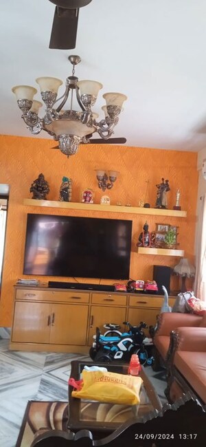 Furnished Amenities in 3 BHK Builder Floor at New Town Action Area 1 – for Sale