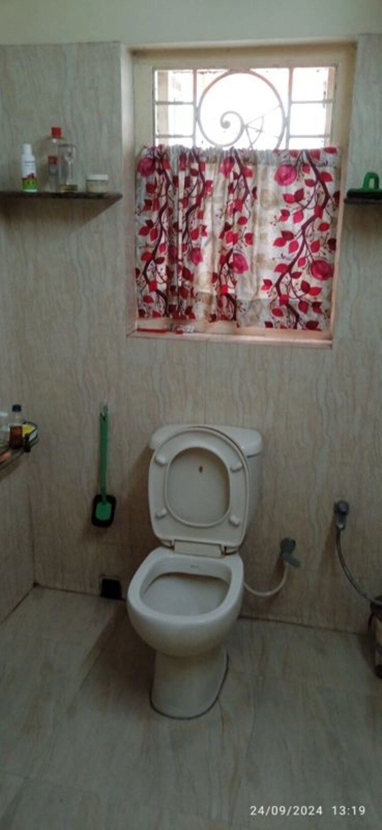 Bathroom, new town action area 1 3 Bedroom 1200 Sq.Ft. Builder Floor In New Town Action Area 1 Kolkata 10395978