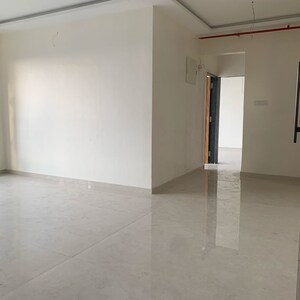Room in 2 BHK Apartment at Borivali West – for Rent