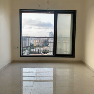 Room in 2 BHK Apartment at Borivali West – for Rent