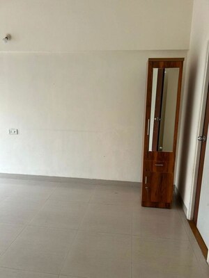 Room in 2 BHK Apartment at Kumar Park Infinia, Fursungi – for Rent
