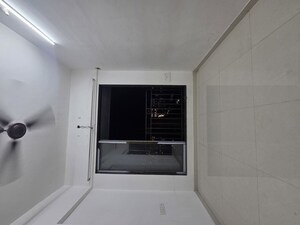 Furnished Amenities in 2 BHK Apartment at Gulmohar CHS Goregaon, Goregaon West – for Rent
