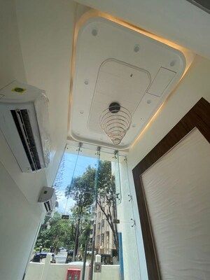 Balcony in 4 BHK Apartment at Bansi Villa, Vile Parle West – for Rent