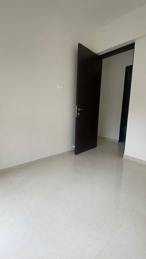 Room in 4 BHK Apartment at Bansi Villa, Vile Parle West – for Rent