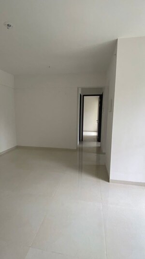 Room in 4 BHK Apartment at Bansi Villa, Vile Parle West – for Rent