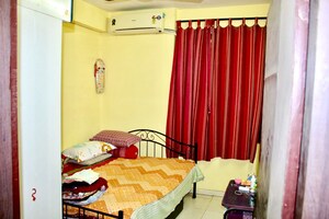 Bedroom in 3 BHK Apartment at Shela – for Rent