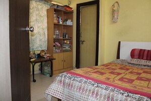 Bedroom in 3 BHK Apartment at Shela – for Rent