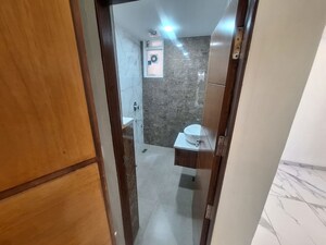 Bathroom in 3 BHK Independent House at Onyxe Paraiso, Patiala Road – for Rent