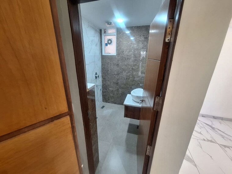 Bathroom, onyxe-paraiso 3 Bedroom 2200 Sq.Ft. Independent House In Patiala Road Zirakpur 10396072