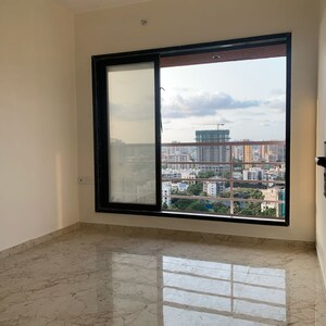 Room in 2 BHK Apartment at Borivali West – for Rent
