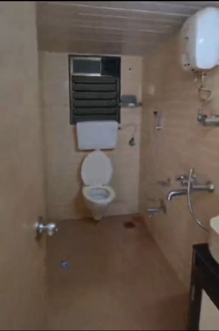 Bathroom, serenity-chs-ltd 3 Bedroom 1425 Sq.Ft. Apartment In Mira Road Thane 10396074