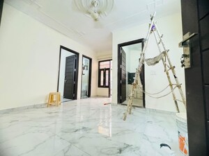 Room in 1 BHK Apartment at Chattarpur – for Rent