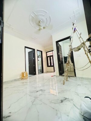 Room in 1 BHK Apartment at Chattarpur – for Rent