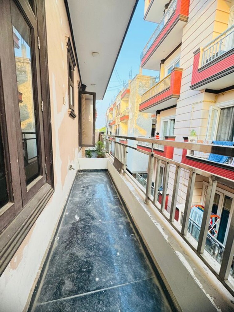 Balcony, chattarpur 1 Bedroom 550 Sq.Ft. Apartment In Chattarpur Delhi 10396116