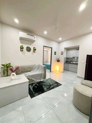 Team Area in 1 BHK Apartment at Chattarpur – for Rent