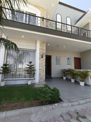 3 BHK Villa For Sale in High Ground