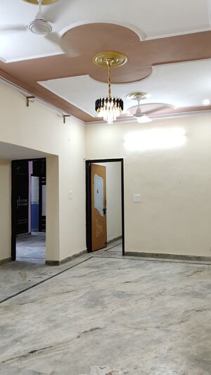 Hall in 3 BHK Builder Floor at Spring Field Colony – for Rent