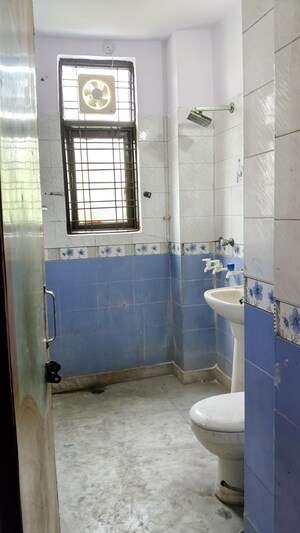 Bathroom in 3 BHK Builder Floor at Spring Field Colony – for Rent