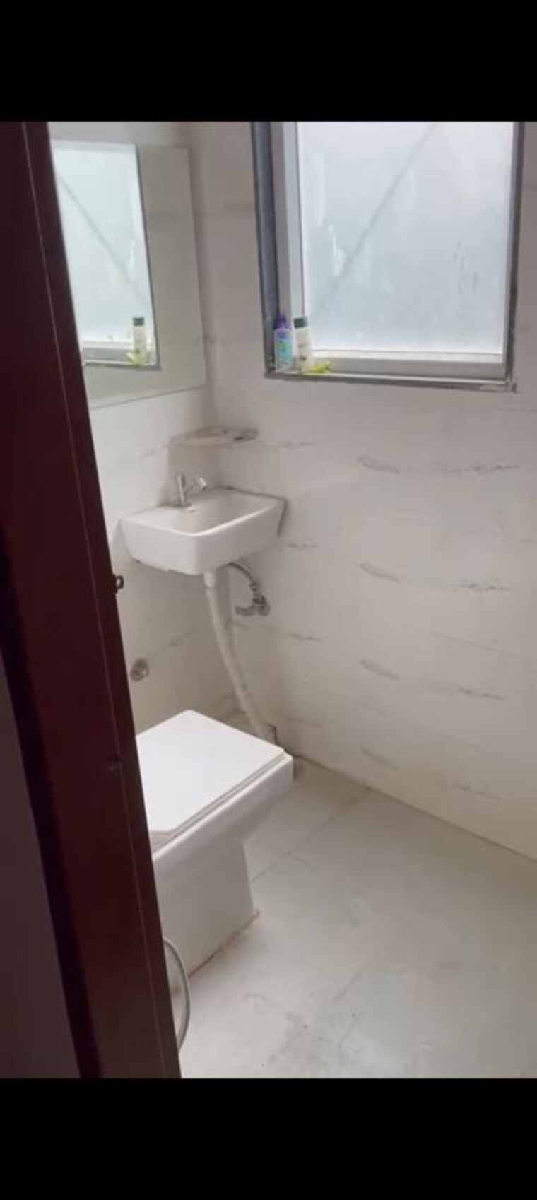 Bathroom, dharam colony 2 Bedroom 850 Sq.Ft. Apartment In Dharam Colony Gurgaon 10396190