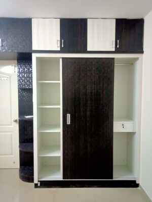 Furnished Amenities in 3 BHK Apartment at Modi Mayflower Platinum, Mallapur – for Rent