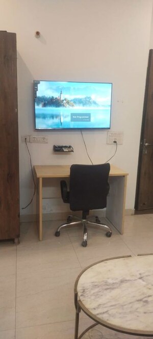 Team Area in 1 BHK Builder Floor at Sector 39 – for Rent