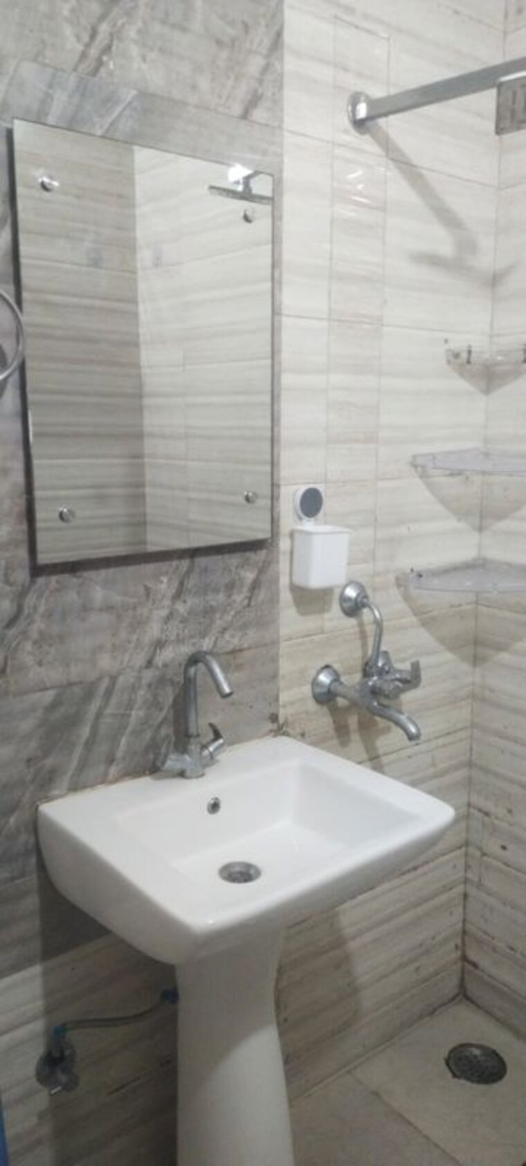 Bathroom, sector 39 1 Bedroom 650 Sq.Ft. Builder Floor In Sector 39 Gurgaon 10396203