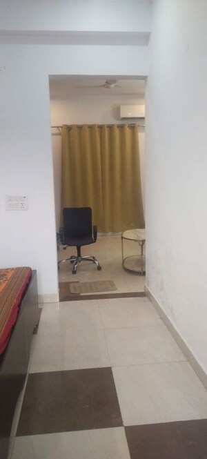 Living Room in 1 BHK Builder Floor at Sector 39 – for Rent
