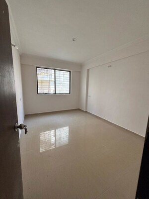 Room in 2 BHK Apartment at Archana Hill Town, Kondhwa – for Sale
