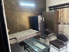 1 BHK Builder Floor For Rent in Sector 40