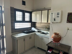 Kitchen in 1 BHK Builder Floor at Sector 40 – for Rent