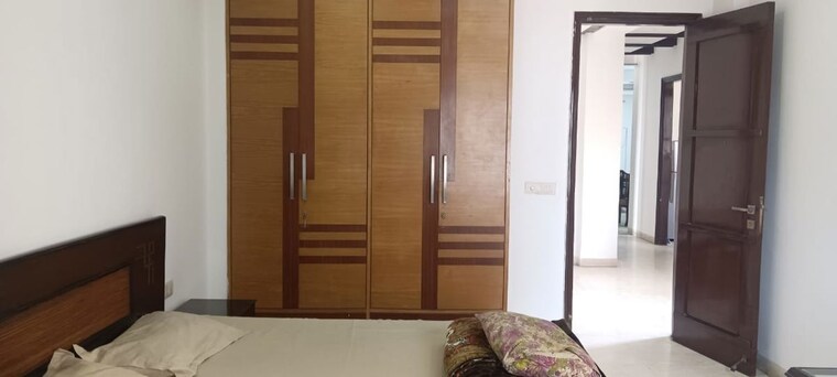Room, sushant lok i 1 Bedroom 60 Sq.Yd. Builder Floor In Sushant Lok I Gurgaon 10396255