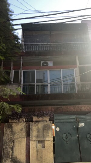 5 BHK Independent House For Sale in Safdarjung Enclave
