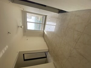 Room in 2 BHK Apartment at BPTP Discovery Park, Sector 80 – for Rent
