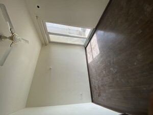 Room in 2 BHK Apartment at BPTP Discovery Park, Sector 80 – for Rent