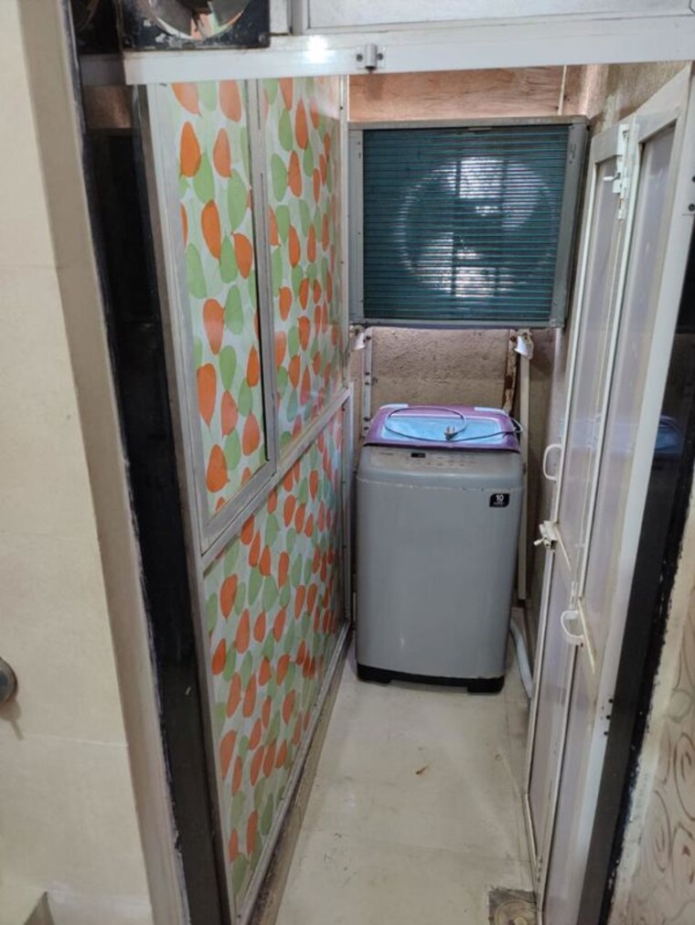 Bathroom, mantri-serene 1 Bedroom 510 Sq.Ft. Apartment In Goregaon East Mumbai 10396274