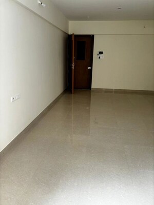Room in 3 BHK Apartment at Bajaj Shubhada, Vile Parle East – for Rent