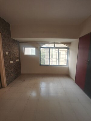 Room in 3 BHK Apartment at Sea Breeze Tower, Nerul – for Rent