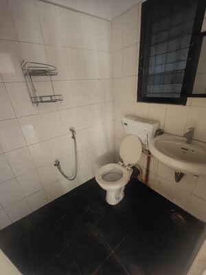 Bathroom in 3 BHK Apartment at Sea Breeze Tower, Nerul – for Rent