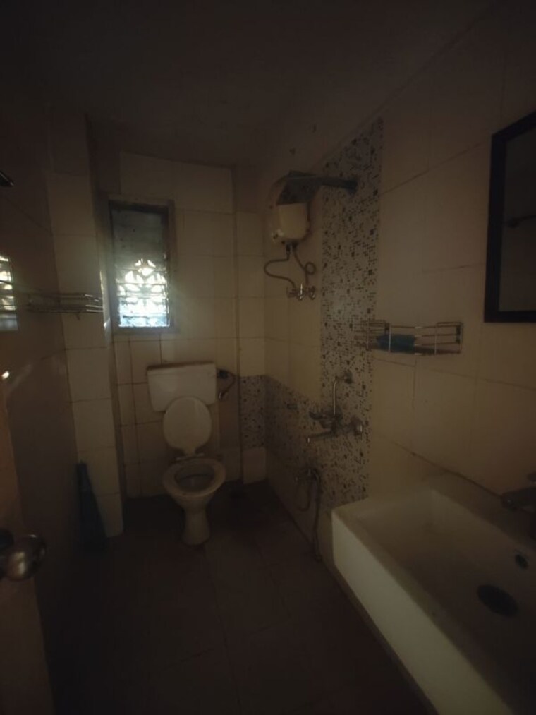 Bathroom, sea-breeze-tower 3 Bedroom 1450 Sq.Ft. Apartment In Nerul Navi Mumbai 10396281