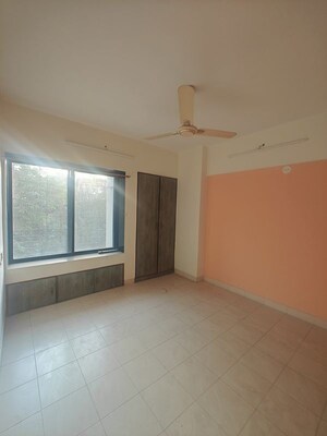 Room in 3 BHK Apartment at Sea Breeze Tower, Nerul – for Rent